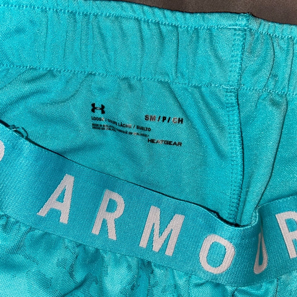 Under armor heat gear shorts - Picture 3 of 3